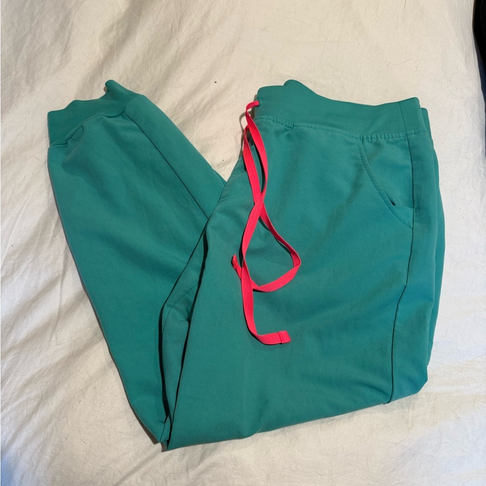 Figs Surgical Green Zamora Joggers, L/P